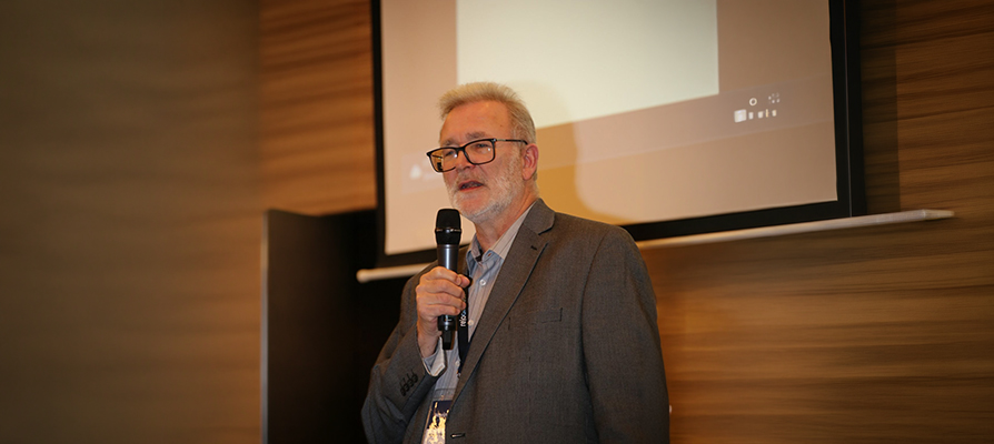 Thomas Juchum presents Euromovers in Amsterdam - EUROMOVERS