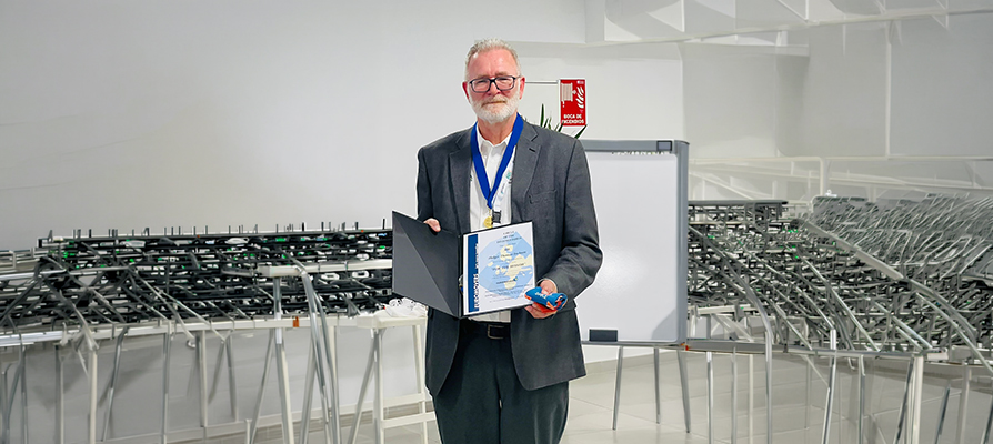 Thomas Juchum receives EUROMOVERS Medal of Honor - EUROMOVERS