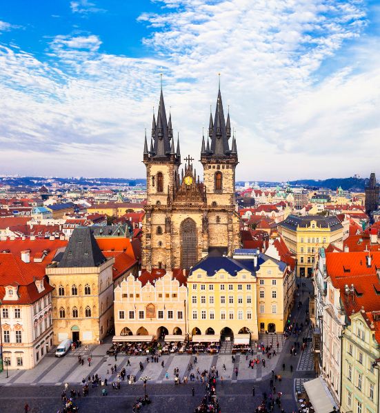 Moving to Czech Republic with Trusted International Coordination - EUROMOVERS